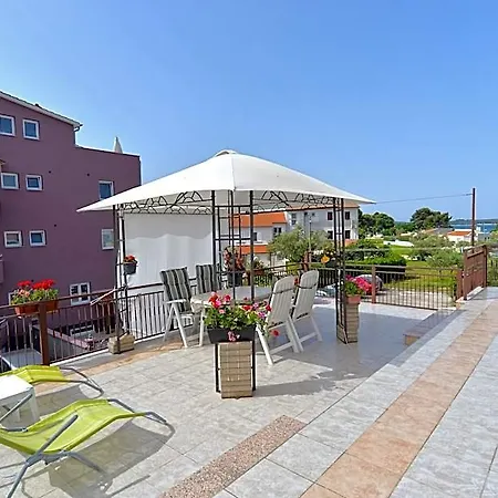 765 Hotel 4*
